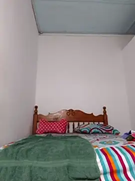 Snapshot of Alondracat69 chatting on November 2025 10:04:01 PM Alondracat69 online show from November 2025 10:04:01 PM