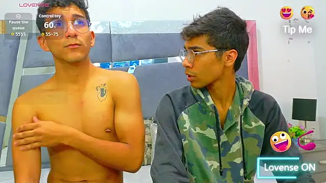 Desire4Duo online show from November 2025 01:06:01 PM