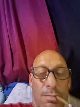 Snapshot of whateveruwanthowever chatting on November 2025 01:22:01 AM whateveruwanthowever online show from November 2025 01:22:01 AM