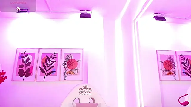 Elisce cloudd online show from October 2025 12:37:02 PM