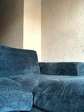 Snapshot of TinyThick chatting on January 2026 12:10:02 PM TinyThick online show from January 2026 12:10:02 PM