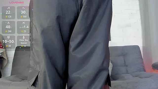 MATEO HUNTER online show from November 2025 02:15:02 AM