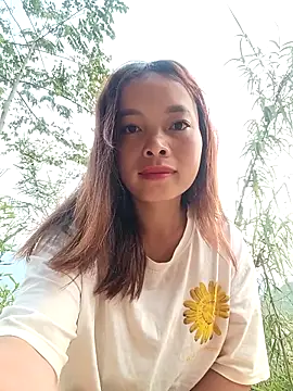 Snapshot of Nguyet2k4 chatting on April 2026 11:10:02 PM Nguyet2k4 online show from April 2026 11:10:02 PM