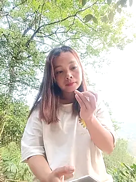 Snapshot of Nguyet2k4 chatting on April 2026 11:09:02 PM Nguyet2k4 online show from April 2026 11:09:02 PM