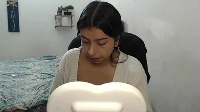 Snapshot of Lya_Hall_ chatting on February 2026 02:38:02 AM Lya Hall online show from February 2026 02:38:02 AM