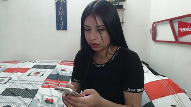 Snapshot of Lya_Hall_ chatting on February 2026 07:32:02 PM Lya Hall online show from February 2026 07:32:02 PM