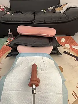 Snapshot of youzi33 chatting on March 2026 09:41:01 PM youzi33 online show from March 2026 09:41:01 PM