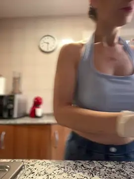 AlanaRius18 online show from April 2026 07:31:01 AM