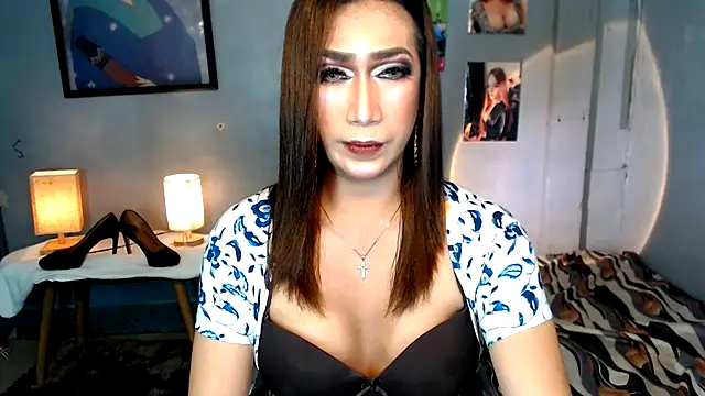 littleredbunny27 online show from March 2026 09:03:01 AM