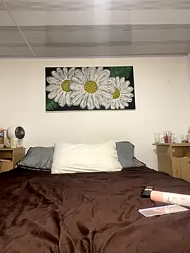 Snapshot of _purplebitch chatting on November 2025 12:06:02 PM purplebitch online show from November 2025 12:06:02 PM