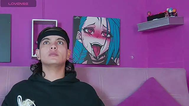 Snapshot of dammon_walker chatting on October 2025 12:17:02 PM dammon walker online show from October 2025 12:17:02 PM