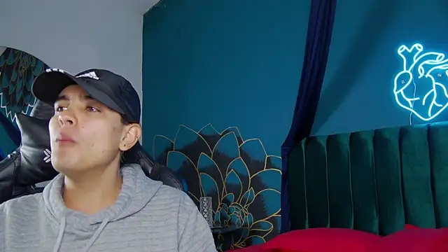 Snapshot of dammon_walker chatting on October 2025 12:45:02 PM dammon walker online show from October 2025 12:45:02 PM