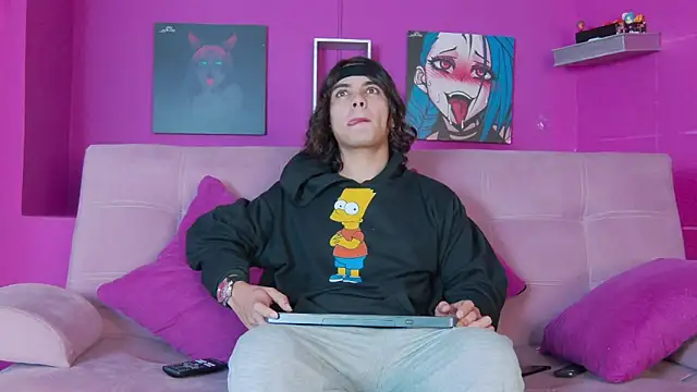 Snapshot of dammon_walker chatting on November 2025 12:40:02 PM dammon walker online show from November 2025 12:40:02 PM