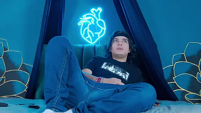 Snapshot of dammon_walker chatting on November 2025 12:26:01 PM dammon walker online show from November 2025 12:26:01 PM