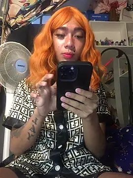 Snapshot of Yourasianbabyemma chatting on February 2026 12:47:02 PM Yourasianbabyemma online show from February 2026 12:47:02 PM