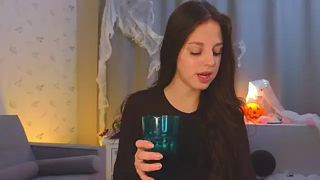 JohannaCharlon online show from November 2025 12:38:02 PM