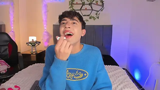 JustinCastiblanco online show from February 2026 11:58:02 AM