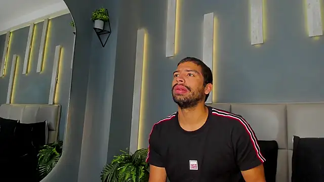 Snapshot of JackBlare chatting on October 2025 11:07:01 AM JackBlare online show from October 2025 11:07:01 AM