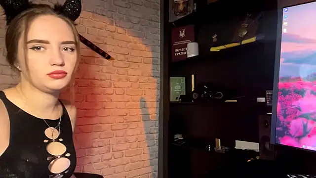 GreatMolly online show from October 2025 06:14:01 AM