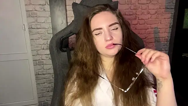 GreatMolly online show from October 2025 05:26:02 AM