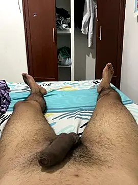 Muchachito18 online show from November 2025 04:07:02 AM