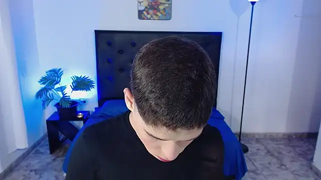 Snapshot of Mattass18 chatting on January 2026 01:03:01 PM Mattass18 online show from January 2026 01:03:01 PM