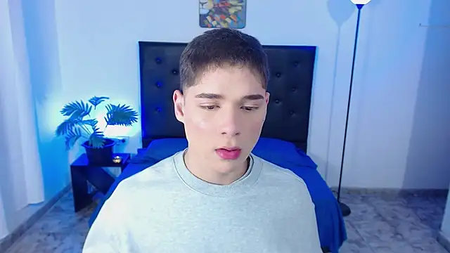 Snapshot of Mattass18 chatting on January 2026 01:24:02 PM Mattass18 online show from January 2026 01:24:02 PM