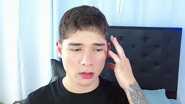 Snapshot of Mattass18 chatting on March 2026 01:07:02 PM Mattass18 online show from March 2026 01:07:02 PM