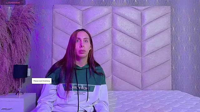 LannaRossi online show from November 2025 12:48:01 PM