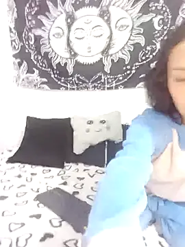 Snapshot of abby_n_emily chatting on March 2026 01:33:01 PM abby n emily online show from March 2026 01:33:01 PM