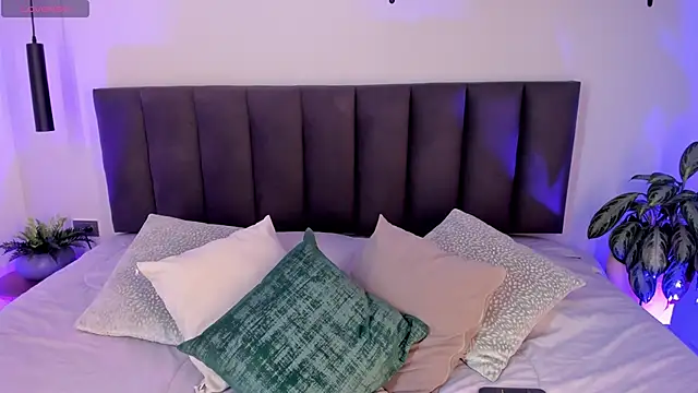 AilanaCortes online show from February 2026 12:06:01 PM