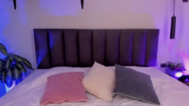 AilanaCortes online show from March 2026 12:01:01 PM