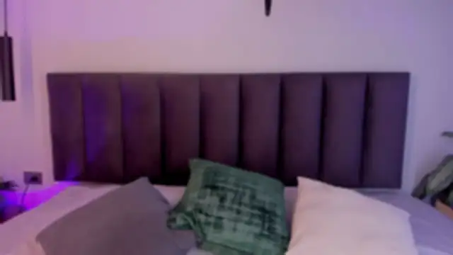 AilanaCortes online show from April 2026 12:21:02 PM