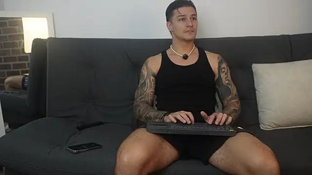 Snapshot of Dominick_walker chatting on January 2026 03:50:01 PM Dominick walker online show from January 2026 03:50:01 PM