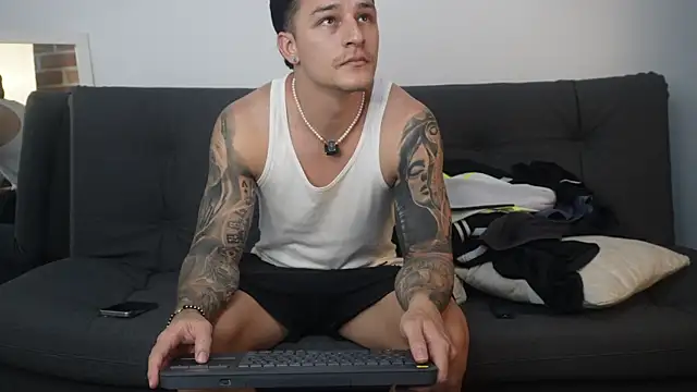 Snapshot of Dominick_walker chatting on January 2026 10:36:02 PM Dominick walker online show from January 2026 10:36:02 PM