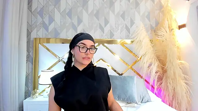 DevoraCarther online show from October 2025 01:23:02 PM