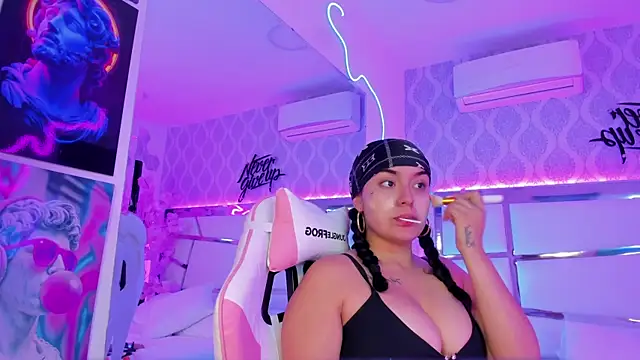 DevoraCarther online show from November 2025 02:06:02 PM