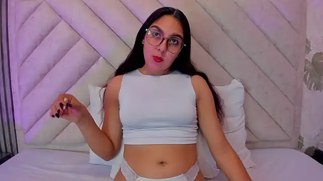 Snapshot of Lexy-Sweet1 chatting on October 2025 03:23:02 AM Lexy-Sweet1 online show from October 2025 03:23:02 AM