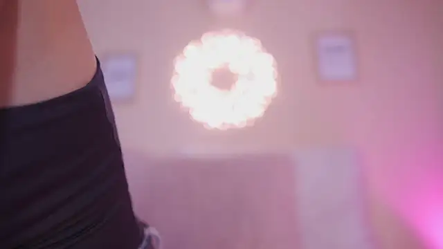 Snapshot of Meggie_ chatting on December 2025 11:58:01 PM Meggie online show from December 2025 11:58:01 PM