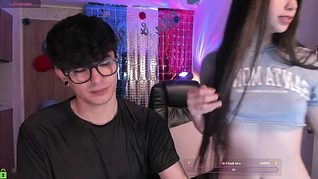 Mikeyvioleta  online show from July 2026 09:40:01 AM