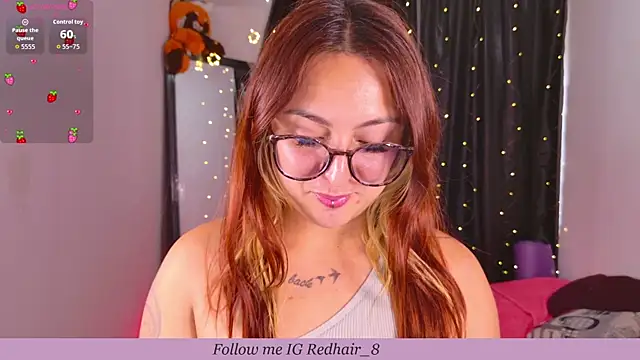 Rhosynn online show from October 2025 08:41:02 PM