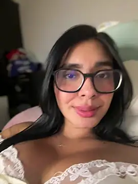 Snapshot of MiaSofia__ chatting on April 2026 06:19:01 AM MiaSofia online show from April 2026 06:19:01 AM