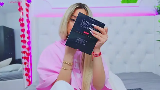 AriannaSins online show from March 2025 04:29:02 PM