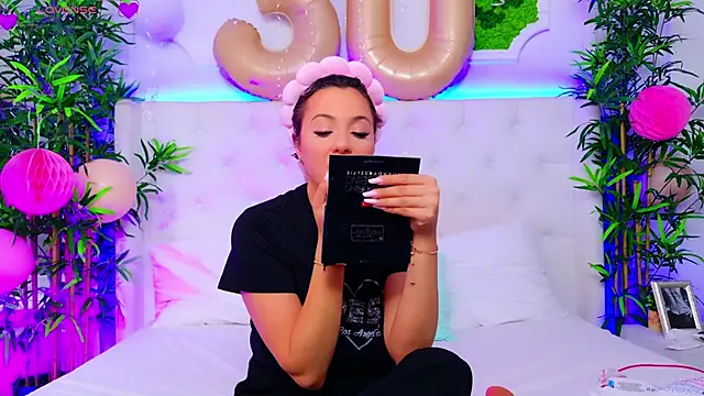 AriannaSins online show from September 2025 12:16:01 PM