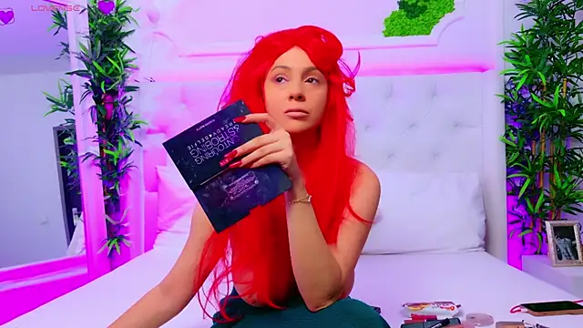 Snapshot of AriannaSins chatting on November 2025 01:22:02 PM AriannaSins online show from November 2025 01:22:02 PM