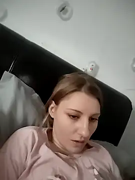 Snapshot of SandyCassie chatting on December 2025 10:32:02 AM SandyCassie online show from December 2025 10:32:02 AM