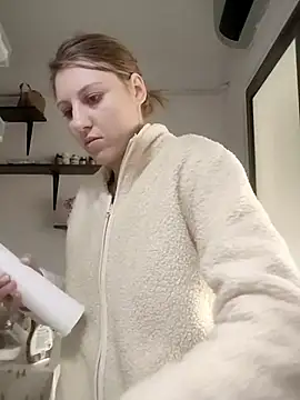 Snapshot of SandyCassie chatting on December 2025 09:06:01 AM SandyCassie online show from December 2025 09:06:01 AM