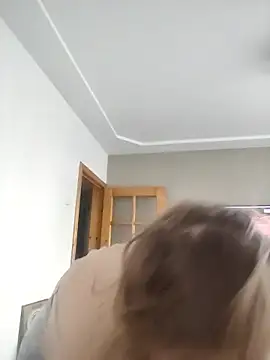 Snapshot of SandyCassie chatting on April 2026 05:18:02 AM SandyCassie online show from April 2026 05:18:02 AM