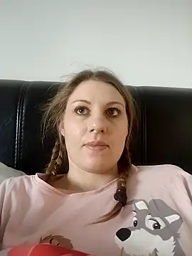 Snapshot of SandyCassie chatting on April 2026 05:23:01 AM SandyCassie online show from April 2026 05:23:01 AM