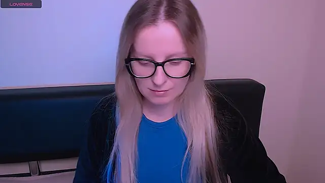 AllaLeomz online show from November 2025 08:03:02 AM